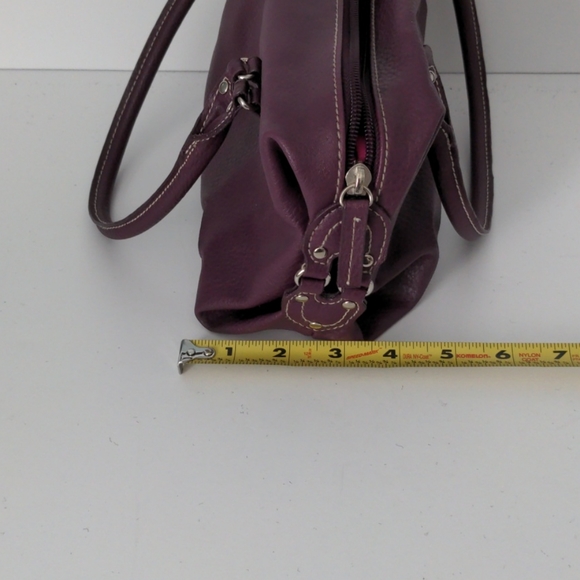 St. John's Bay Handbag - Picture 4 of 6